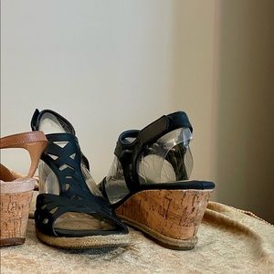 8.5 Croft and Borrow cork wedge sandals black